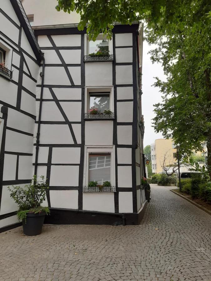 Historisch Uebernachten Brinkerplatz 3 Essen Exterior photo